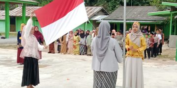 Madrasah Ibtidaiyah Izharul Ulum Gelar Upacara Hari Sumpah Pemuda Ke-97 Tahun 2025